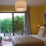 Kavia Do Largo Hotel 3*