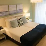 Kavia Do Largo Hotel 3*