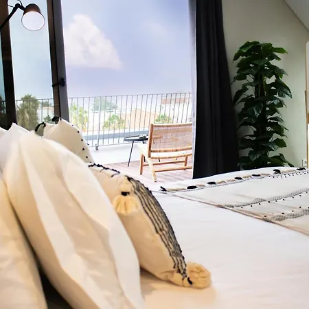 Kavia Do Largo Hotel 3*