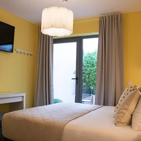 Kavia Do Largo מלון