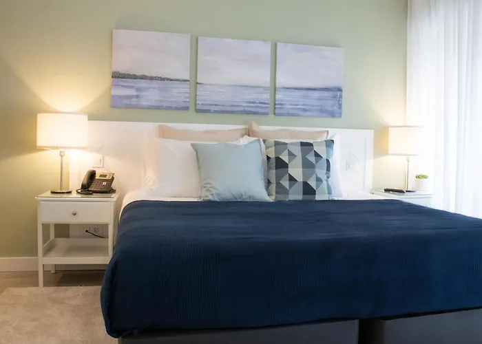 Hotel Kavia Do Largo Cascais